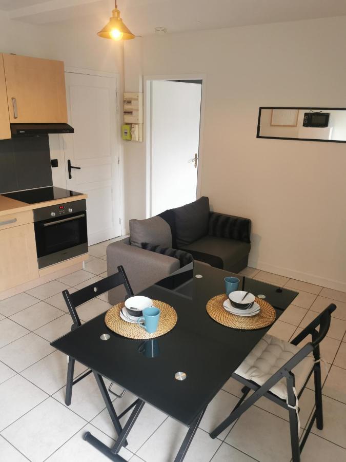 Charmant Appartement A 1 Minute Du Lac Annecy Exterior photo