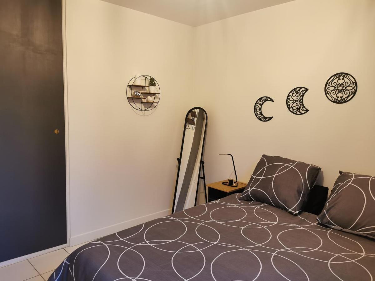 Charmant Appartement A 1 Minute Du Lac Annecy Exterior photo