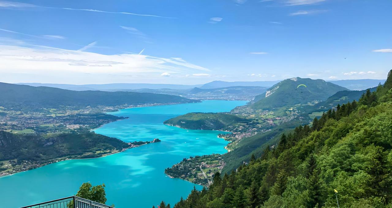 Charmant Appartement A 1 Minute Du Lac Annecy Exterior photo